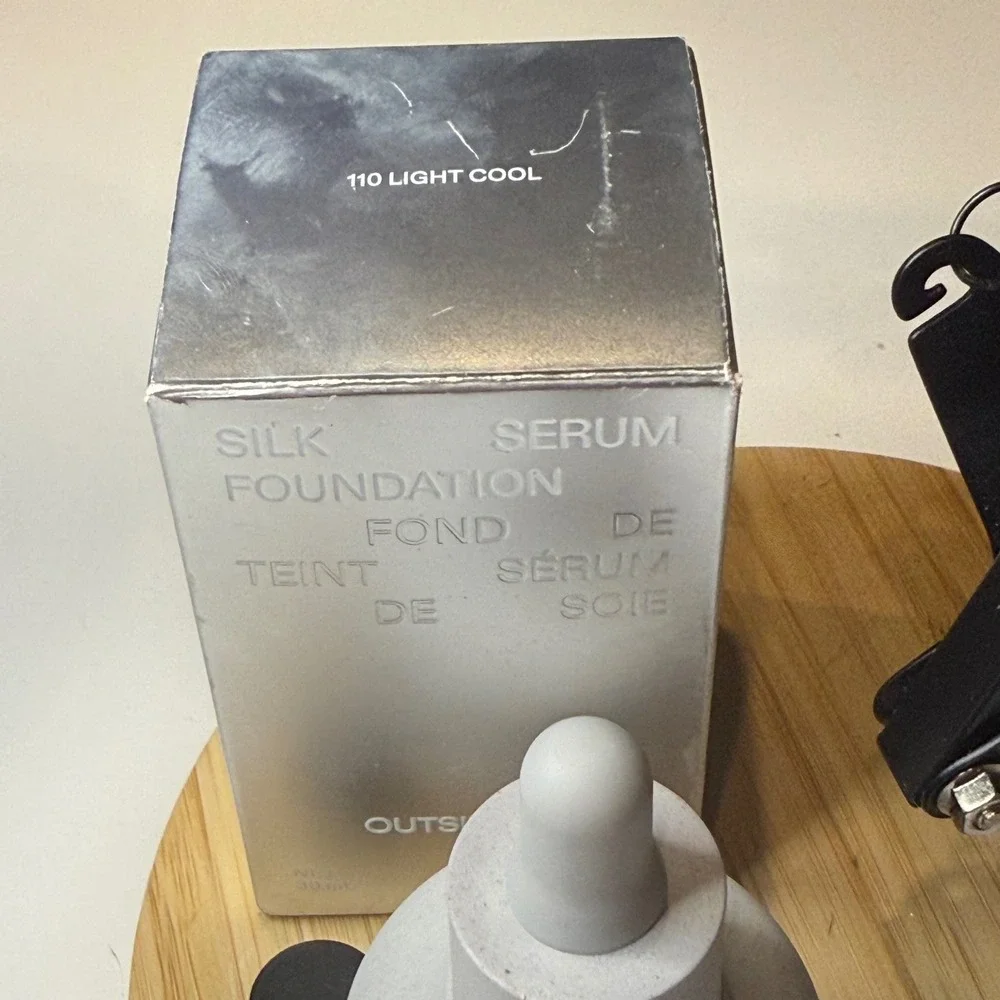 Outside-In • Silk Serum Foundation • 110 Light Cool • 1oz • New in Ugly Box